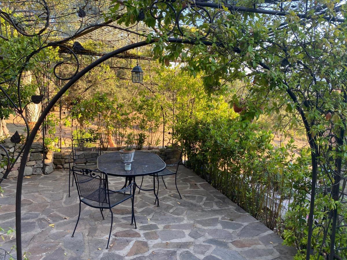 Li Paduleddi Country Guest House Olbia Dış mekan fotoğraf