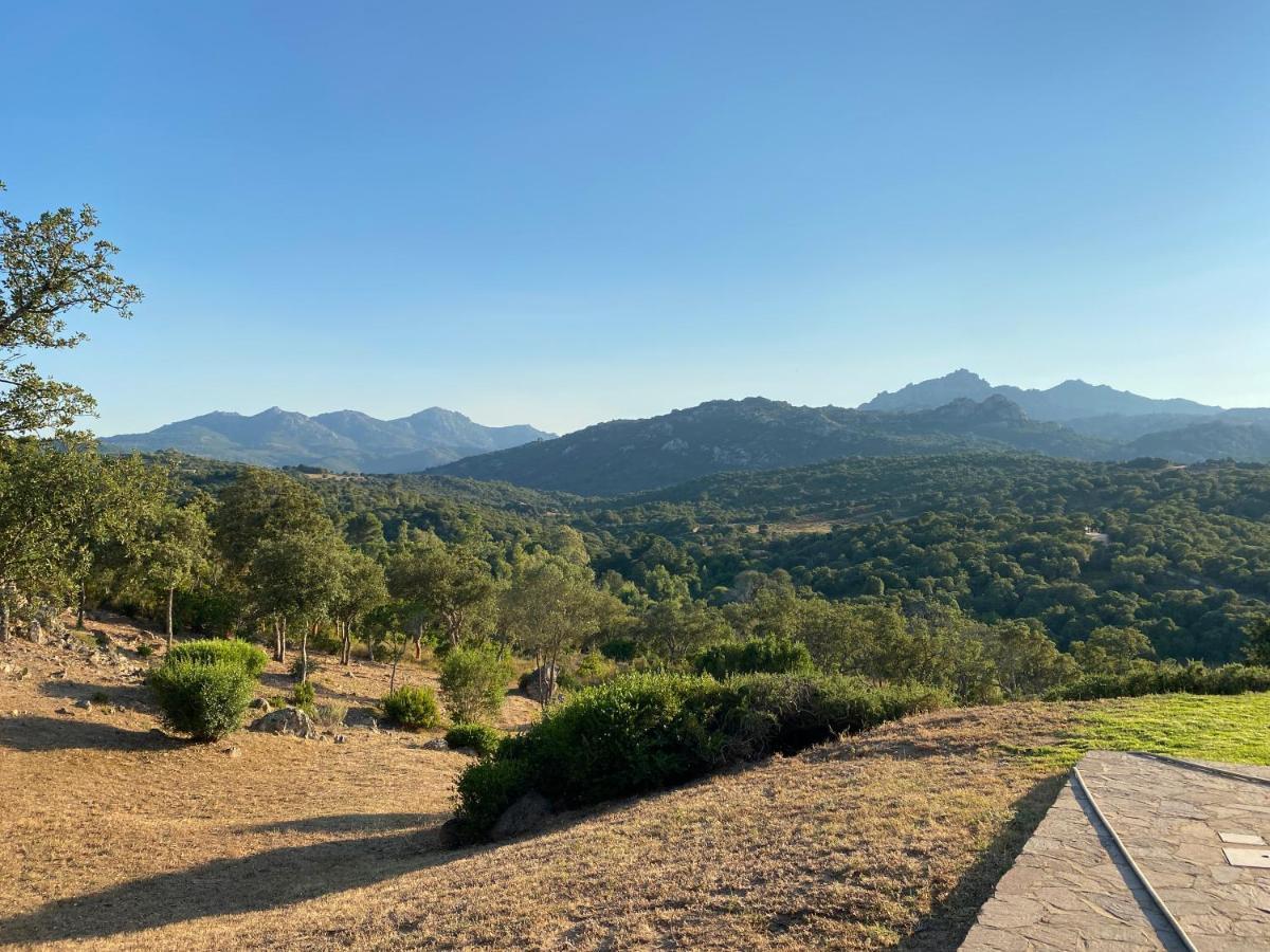 Li Paduleddi Country Guest House Olbia Dış mekan fotoğraf